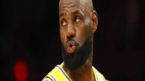 红军前锋矛盾加剧，个人主义盛行致屡败之谜揭晓